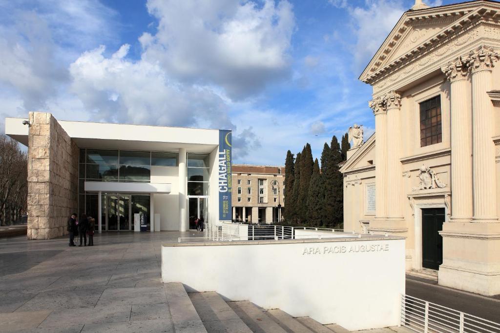 شقة Dimora Storica Palazzo Marescalchi Belli روما الغرفة الصورة